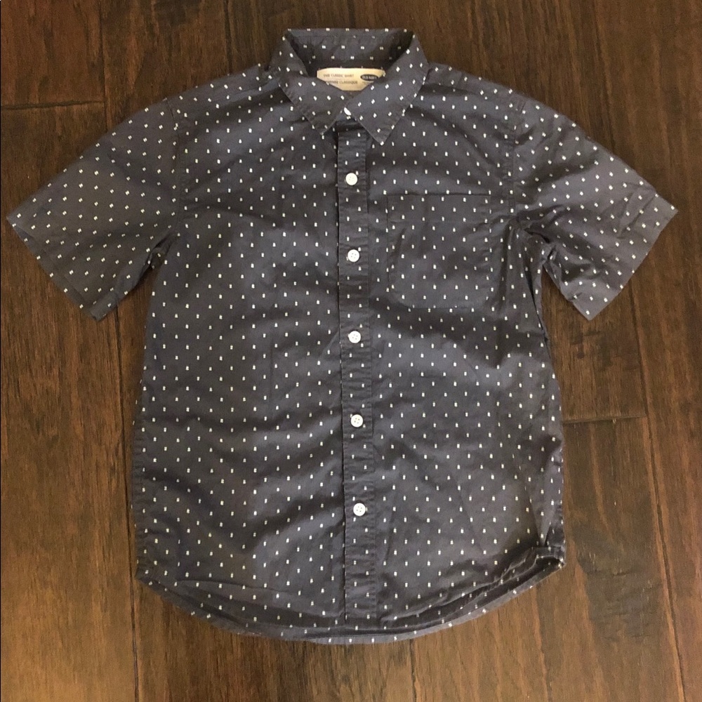 Old Navy Boys size 8 button down shirts. 2 shirts - Picture 4 of 5
